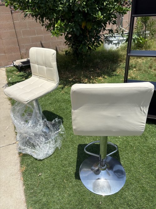 흰색 아일랜드 의자 set of 2