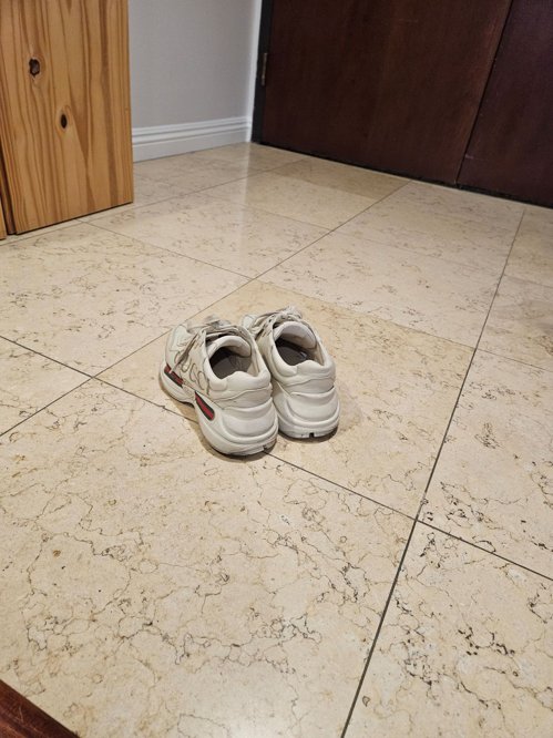 구찌 여성 스니커즈