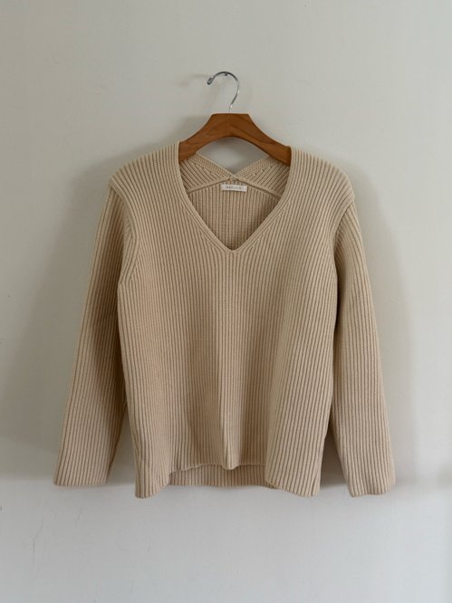 한국옷 V-NECK 브이넥 니트