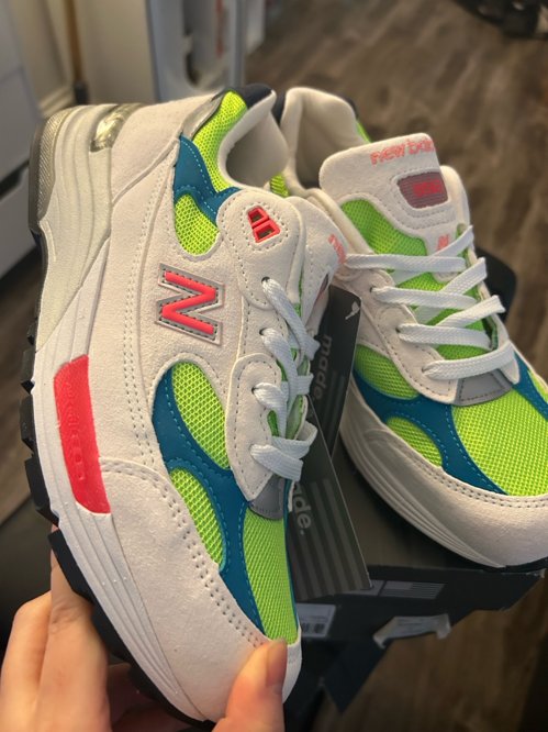 정품 뉴발란스 260 뉴발 992 메이드 인 USA 화이트네온 us8
