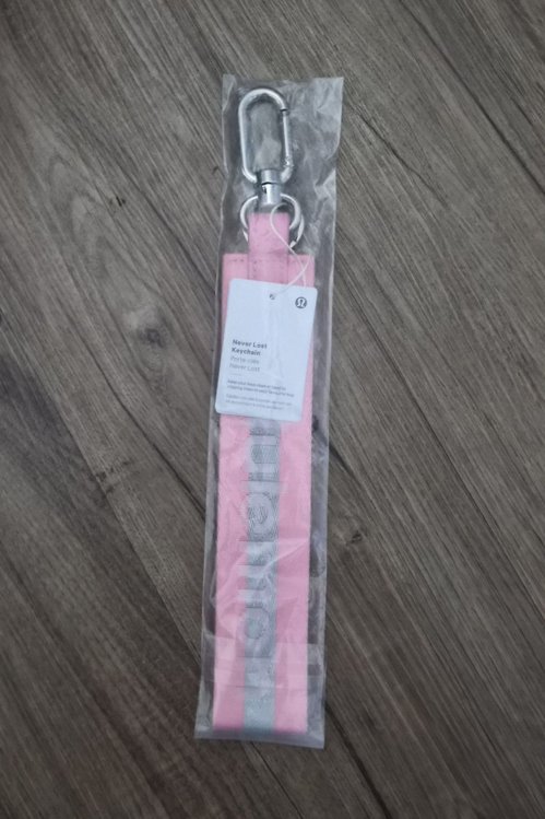 룰루레몬 키체인