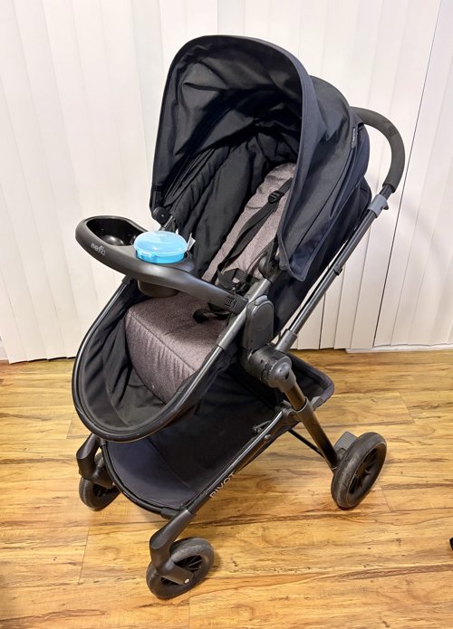 evenflo 유모차 stroller 아기용품 육아(수납공간 큼, 햇볕가리개 짱짱함,스낵 간식bar 새 것 별도구입한 거 같이 드림)