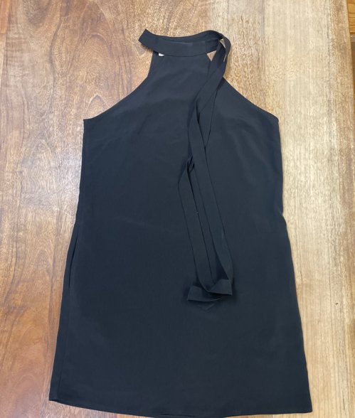 헐터 넥 원피스