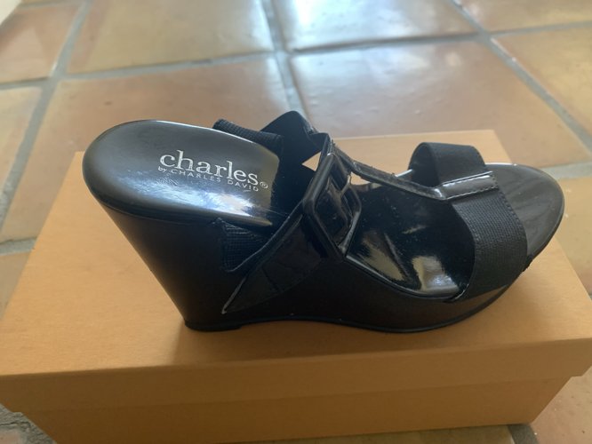 Charles by Charles David 여름 샌달