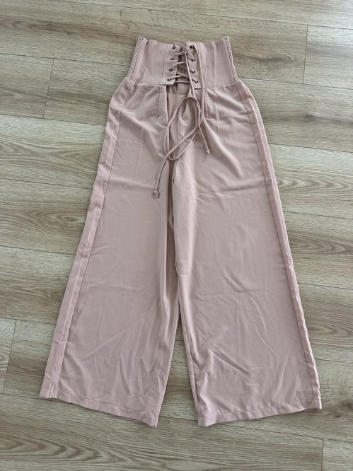 하늘하늘 찰랑찰랑 바지