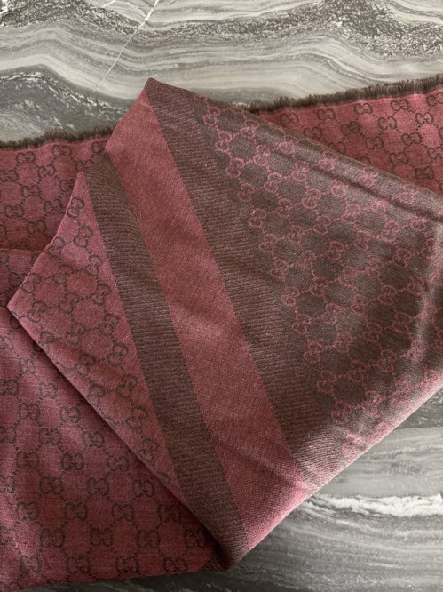 구찌 울 실크 스카프