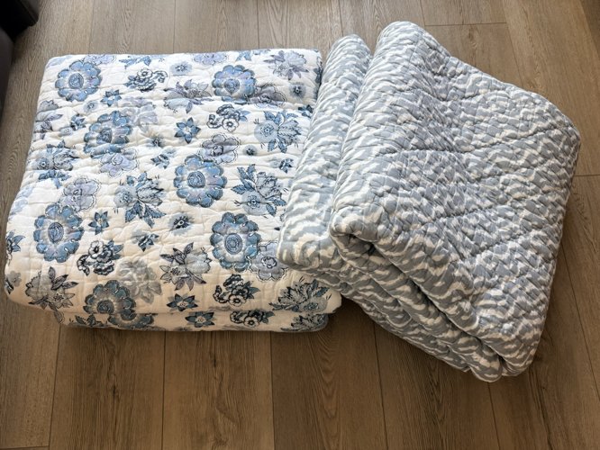 명품 John Robshaw 퀼트 이불 퀸 사이즈 두개