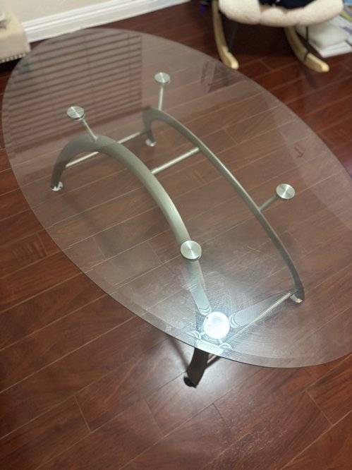 유리 커피테이블