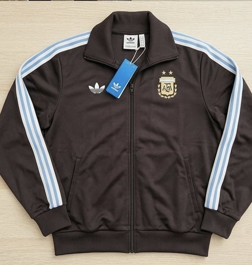 아디다스 x 아르헨티나 AFA 에디션 트랙슈트 세트 판매 (USA XL)