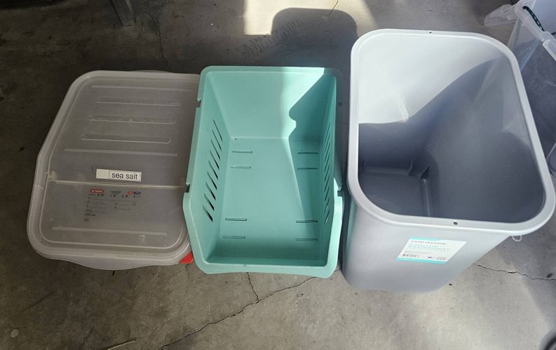 쓰레기통1, 컨테이너 3개 다 정리세일