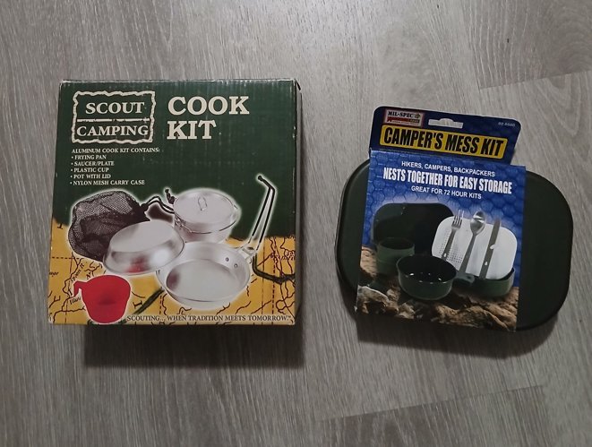 등산.캠핑욤품  1인용품들. 도시락외~