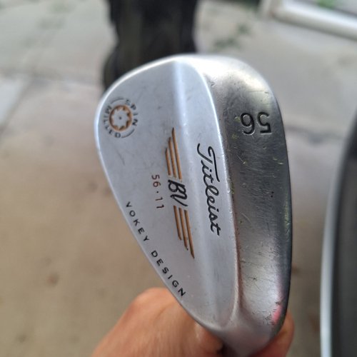 Titleist 56 Vokey Design wedge