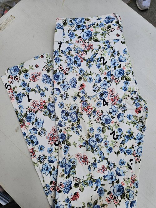 Joyrich 꽃무늬 바지