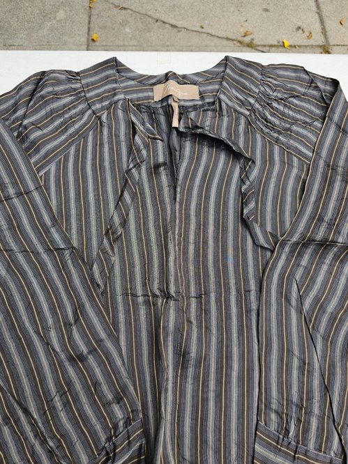 Max Azria 블라우스