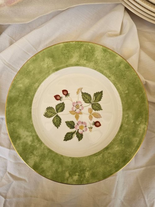 Wedgwood 그릇 4개 세트