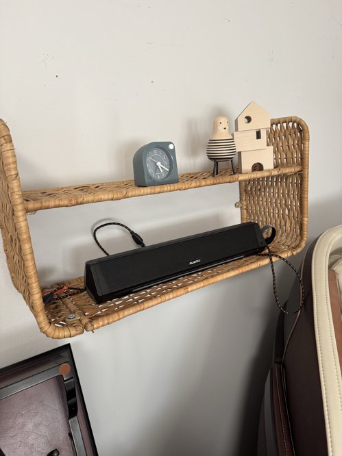 Wall shelf