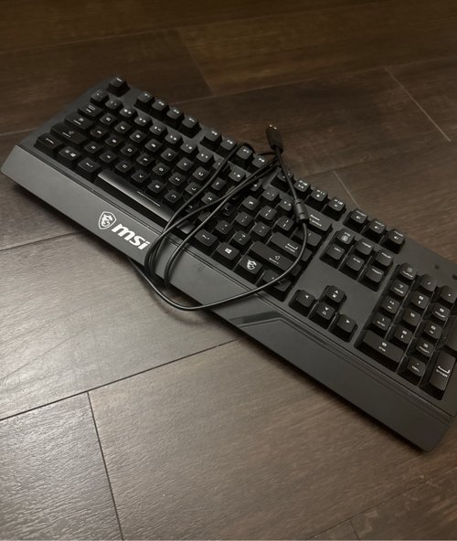 게이밍 키보드 팝니다