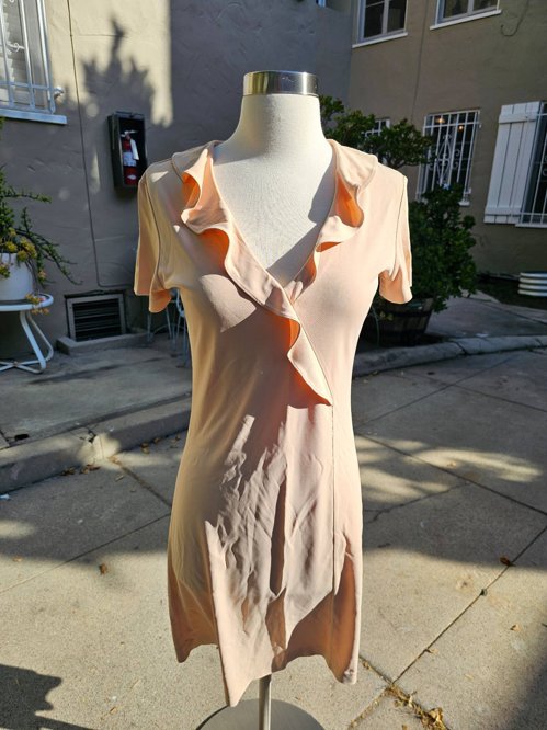 피치 프릴 원피스