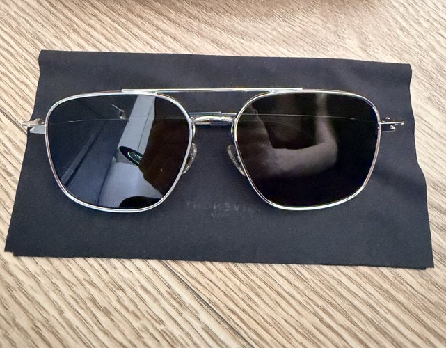 정품 GIVENCHY 선글라스