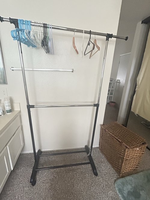 Moving hanger