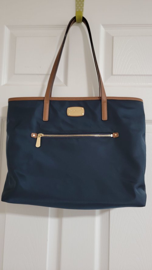 Michael kors big tote bag.
