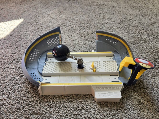 마리오카트 Hot wheel track